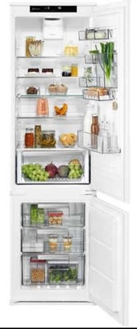 Встраиваемый двухкамерный холодильник Electrolux ENS8TE19S